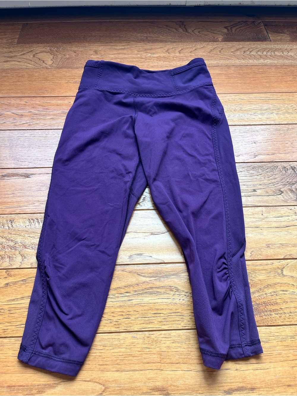 Lululemon Purple Active Capri Leggings Size 4